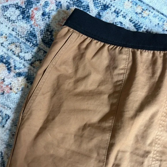 GAP “Designed & Crafted” Utility Skirt – Size L – 100% Cotton - Picture 3 of 6